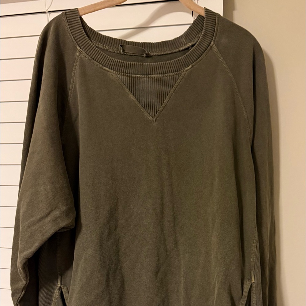 Women’s Zenana Olive Green Sweatshirt with pockets Mineral washed XL